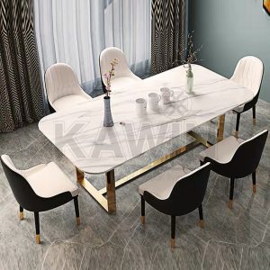 โต๊ะทานข้าว