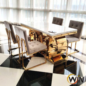 โต๊ะทานข้าว