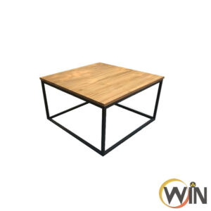 โต๊ะไม้สัก