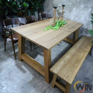 โต๊ะทานข้าว